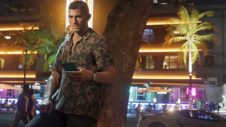 Jason using his phone in GTA 6