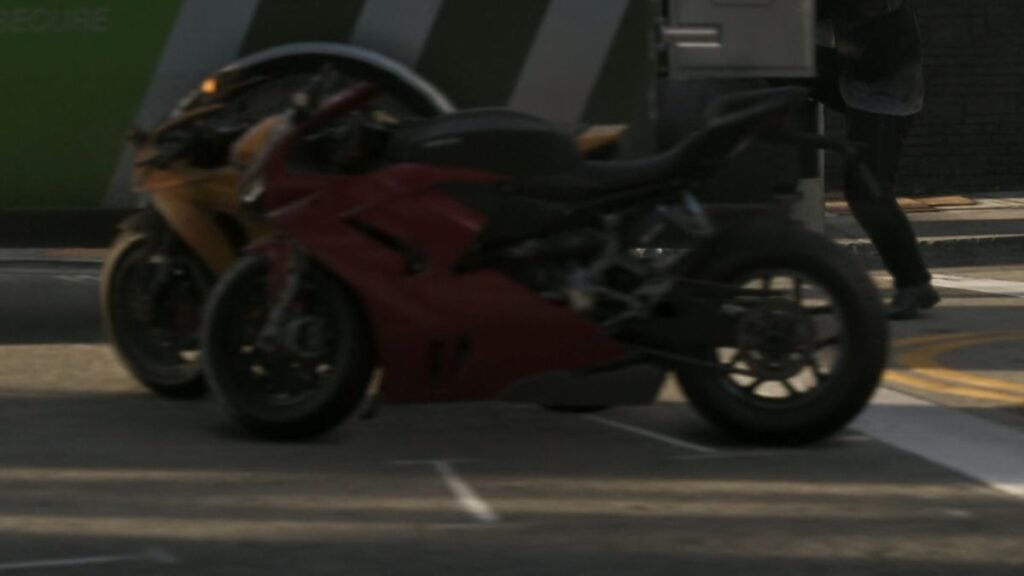 Red Principe Alvino V1 Extended Look