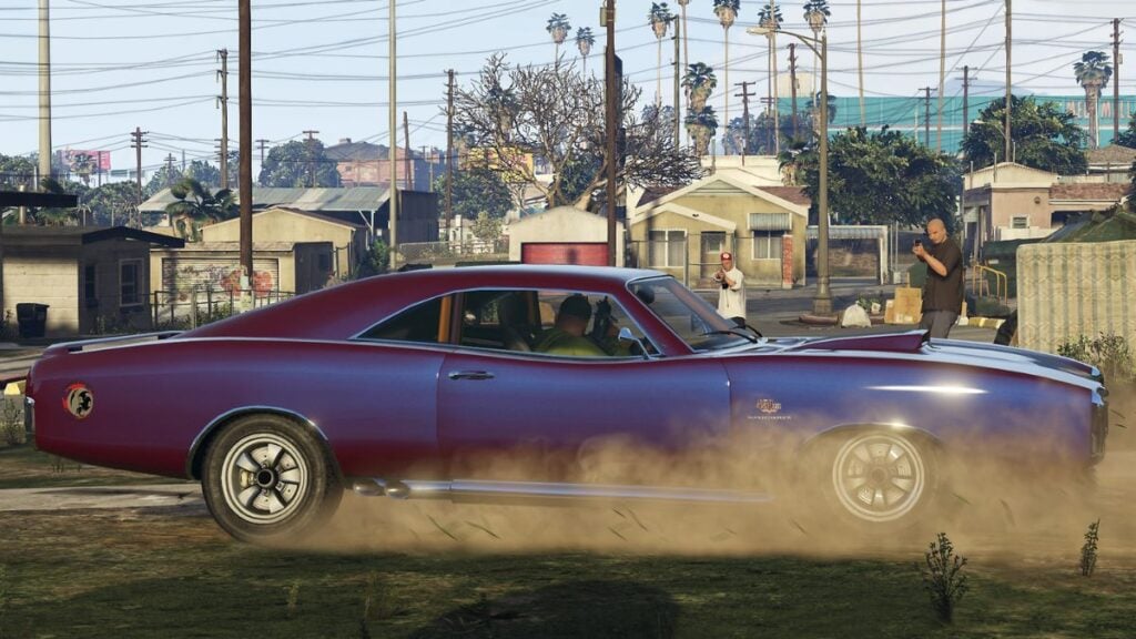 Franklin fights gangsters from his car in GTA 5. 